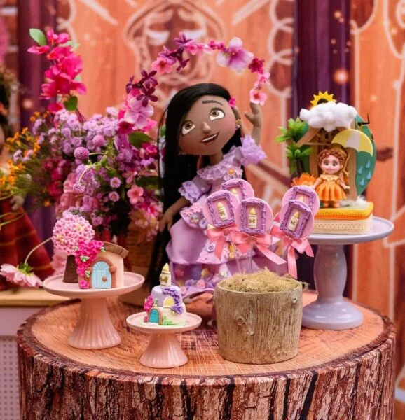 encanto party desserts